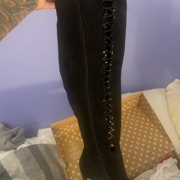 Spring thigh high boots size 7.5 - Picture 2 of 3